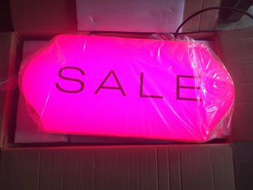 Etalage licht reclame bord lichtbak "Sale" beschikbaar voor biedingen