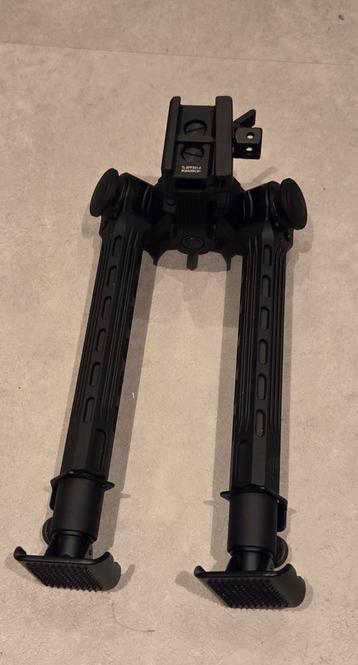 UTG Big Bore Bipod - Nieuwstaat beschikbaar voor biedingen