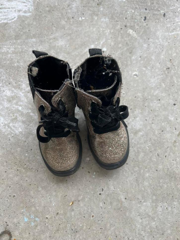 Gratis kinderschoenen maat 24 en 27, Kinderen en Baby's, Babykleding | Schoentjes en Sokjes, Zo goed als nieuw, Meisje, Schoentjes