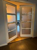 Mooie hardhouten dubbele witte opdekdeuren met melkglas, Glas, Minder dan 200 cm, 120 cm of meer, Zo goed als nieuw
