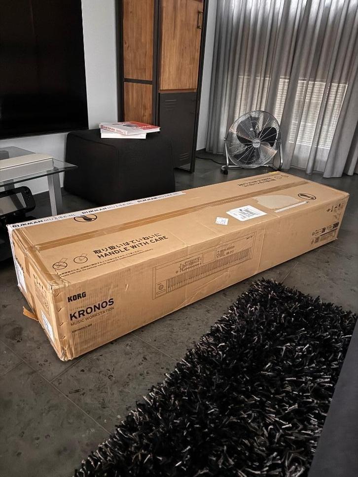 Korg Kronos 3 (model 2025) met 88 toetsen + bon. Als NIEUW, Muziek en Instrumenten, Synthesizers, Zo goed als nieuw, 88 toetsen