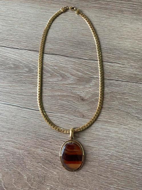Vintage goudkleurige ketting met bruine steen Jaren 60, Sieraden, Tassen en Uiterlijk, Kettingen, Gebruikt, Overige materialen