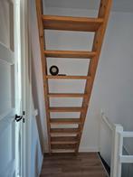 Houten trap, vaste trap voor zolder, Doe-het-zelf en Verbouw, Ladders en Trappen, Ophalen, Gebruikt, 2 tot 4 meter