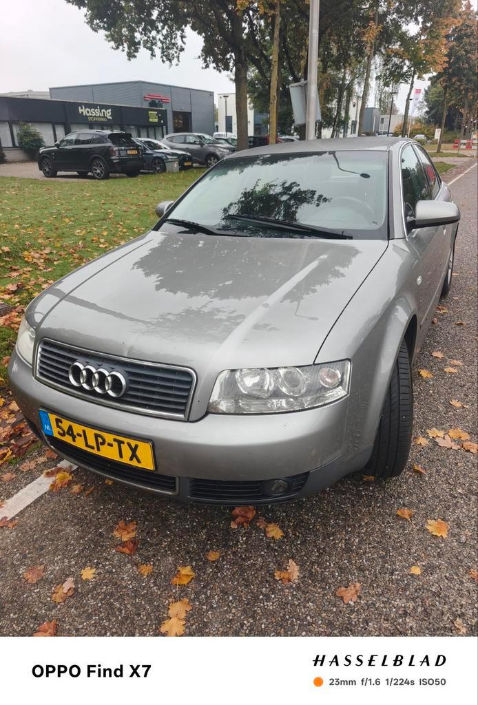 Audi A4 2003 veel opties curscontrol nieuwe banden  trekhaak, Auto-onderdelen, Carrosserie en Plaatwerk, Bumper, Audi, Voor, Achter