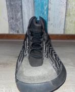 Adidas Yeezy QNTM - Gloednieuw!, Ophalen of Verzenden, Nieuw, Zwart, Sneakers of Gympen