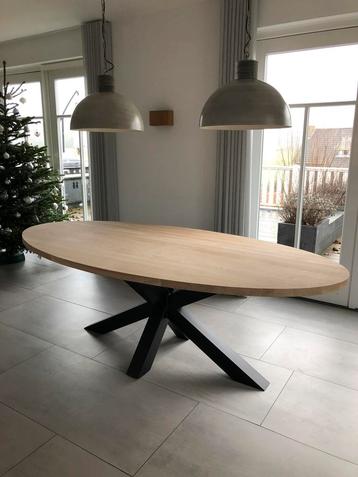 Mooie massief eiken eettafels ovaal, rond, Deens , boomkant  beschikbaar voor biedingen