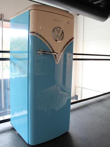 dM16 Volkswagen koelkast (showroommodel) beschikbaar voor biedingen