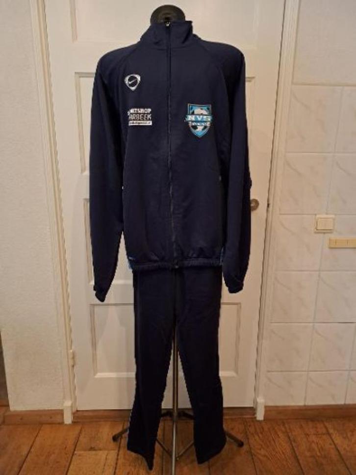 Nike trainingspak, Sport en Fitness, Voetbal, Zo goed als nieuw, Trainingspak, Ophalen of Verzenden
