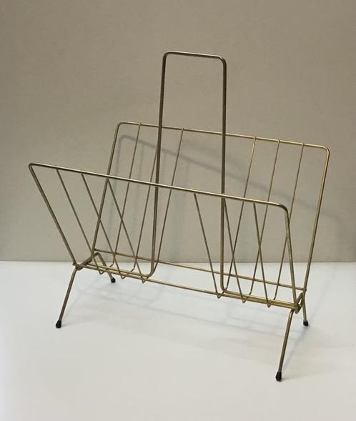Vintage lectuur standaard, draadstaal goudkleurig staal, Huis en Inrichting, Woonaccessoires | Krantenbakken en Lectuurbakken