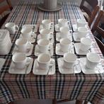 17 kop en schotels + 13 extra dezelfde schotels, Ophalen, Zo goed als nieuw, Overige stijlen, Kop(pen) en/of Schotel(s)