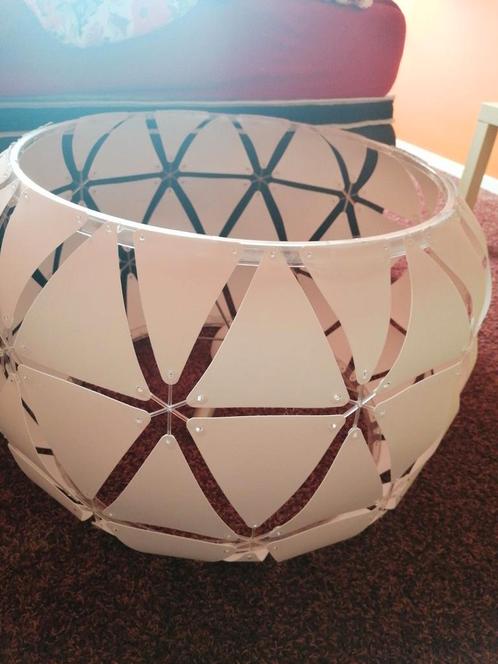 Moderne Hanglamp met Geometrisch Design, Huis en Inrichting, Lampen | Hanglampen, Zo goed als nieuw, Minder dan 50 cm, Kunststof