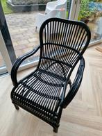 Mooie zwarte rotanstoel voor binnen of buiten!, Huis en Inrichting, Stoelen, Ophalen, Zo goed als nieuw, Zwart, Eén