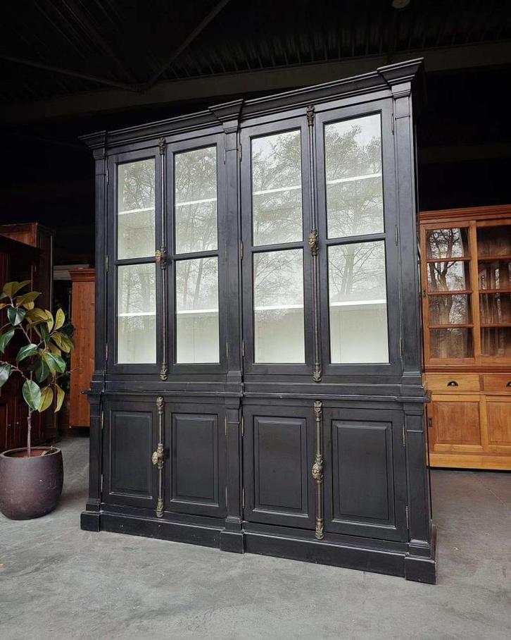 Klassieke franse Vitrinekast | Chique zwarte kast   #2467, Huis en Inrichting, Kasten | Buffetkasten, Gebruikt, 200 cm of meer