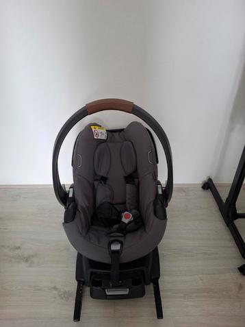 Mooie maxi cosi van Joolz met isofix beschikbaar voor biedingen