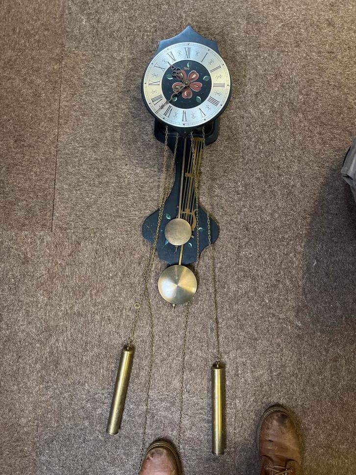 Antieke Wandklok met Bloemenmotief, Antiek en Kunst, Antiek | Klokken, Ophalen