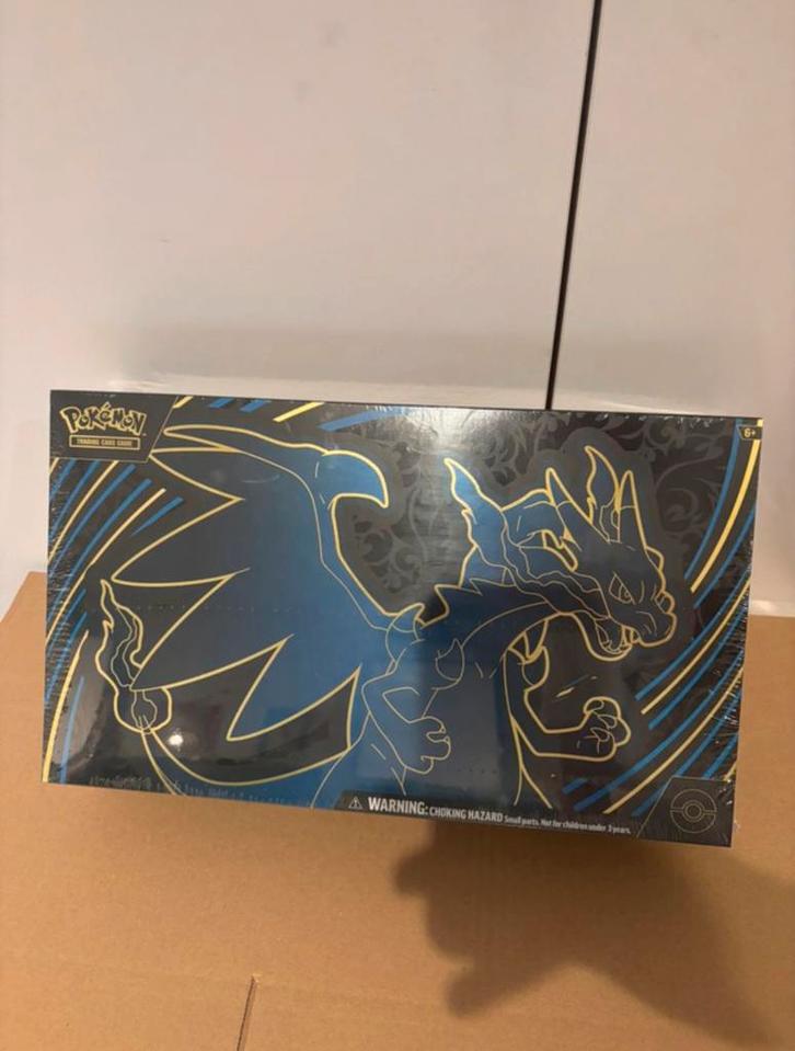 Pokemon Mega Charizard X Ex Ultra Premium Collection UPC, Hobby en Vrije tijd, Verzamelkaartspellen | Pokémon, Nieuw, Ophalen of Verzenden