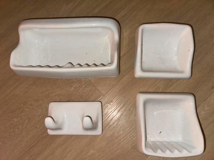vintage keramische badkameraccessoires, Antiek en Kunst, Curiosa en Brocante, Ophalen of Verzenden