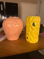 Citroen en aardbei vazen set, 50 tot 75 cm, Geel, Aardewerk of Porselein, Ophalen of Verzenden