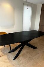 Moderne eetkamertafel met ovale vorm & visgraat motief., Huis en Inrichting, Tafels | Eettafels, Ophalen, 100 tot 150 cm, 200 cm of meer