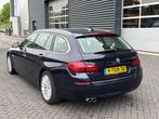 BMW 5-serie Touring 528i High Luxury Edition / PANO / TREKHA, Auto's, BMW, Automaat, Gebruikt, 4 cilinders, 2000 kg