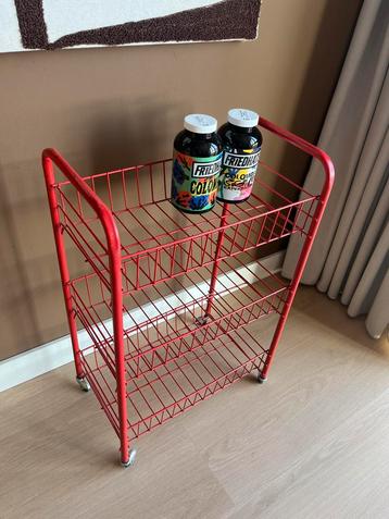 Rood metalen vintage keukenrekje | trolley beschikbaar voor biedingen