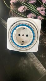 Timer, Doe-het-zelf en Verbouw, Elektra en Kabels, Ophalen of Verzenden, Zo goed als nieuw