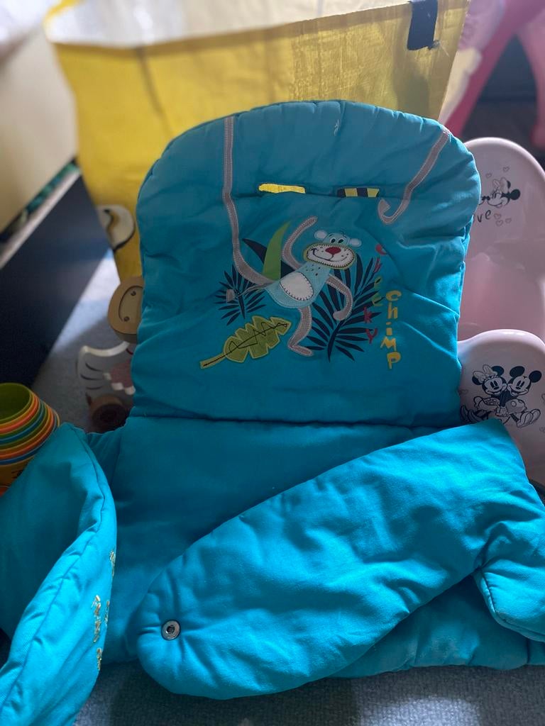 Kussen voor kinderstoel - blauw met aap, Ophalen, Gebruikt, Meegroeistoel, Gordel(s)