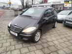 Mercedes-Benz A-klasse 150 Classic! Comfortabel en Betrouwba, Voorwielaandrijving, Stof, Zwart, 1095 kg