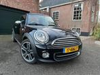 Mini 1.6 Cooper Cabrio 2011 Zwart, 1140 kg, Achterwielaandrijving, Zwart, 4 cilinders