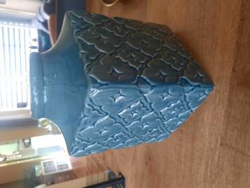 Leuke vaas gratis beschikbaar voor biedingen