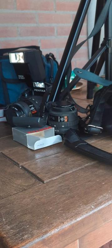 Analoge pentax SFX met toebehoren beschikbaar voor biedingen