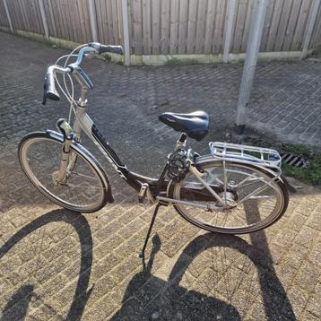 GIANT ULTIMO Dames fiets 28inch.7speed.49cmHoog beschikbaar voor biedingen