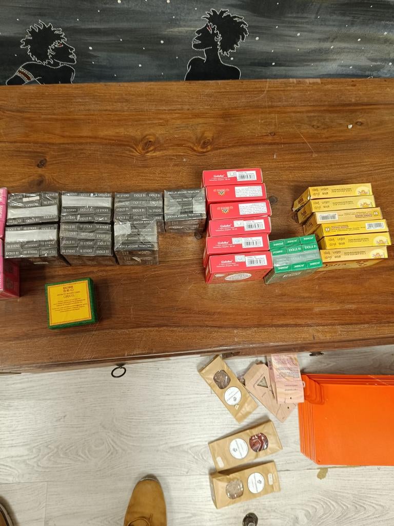 Wierook stokjes, Overige materialen, Ophalen of Verzenden, Kaars, Minder dan 25 cm