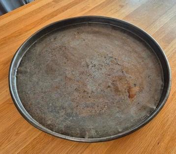 Groot metalen dienblad - 54,5cm doorsnee beschikbaar voor biedingen
