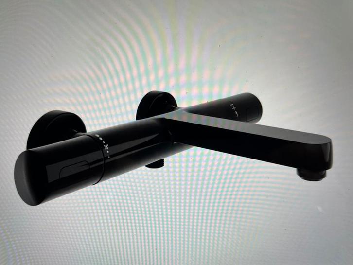 Splinternieuwe glanzende zwarte bad / douchekraan Blaufoss, Doe-het-zelf en Verbouw, Sanitair, Nieuw, Kraan, Verzenden