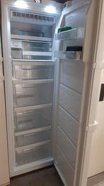 Midea Vrieskast nofrost, 160 cm of meer, Zo goed als nieuw, Ophalen, Vrieskast