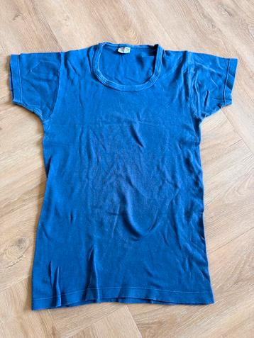Deens 1980's deadstock navy tee in indigo blue beschikbaar voor biedingen