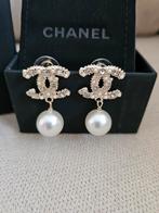 Chanel oorbellen, Verzenden, Nieuw, Goud, Overige materialen