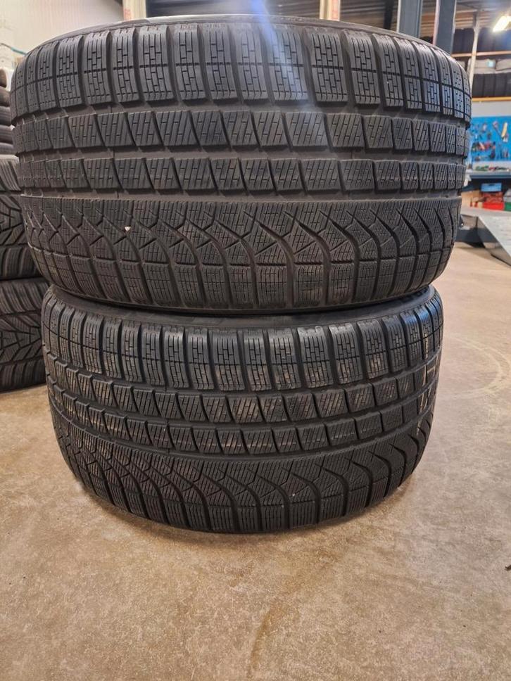 2 winterbanden 295 35 20 Pirelli ( porsche), Auto-onderdelen, Banden en Velgen, Band(en), Winterbanden, 20 inch, Ophalen