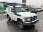 Nieuwe voorbumper (met beugels) van een Landcruiser 76, Ophalen