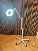 Loeplamp voor Salon, zo goed als nieuw, Hobby en Vrije tijd, Vergrootglazen, Loepen en Loeplampen, Ophalen, Zo goed als nieuw