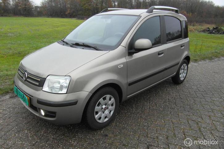 FIAT PANDA 1.2 BOUWJAAR 2011 HELE NETTE AUTO WEINIG KM NAP, Auto's, Fiat, Particulier, Te koop, Panda, ABS, Airbags, Airconditioning