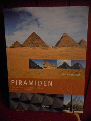 Piramiden Van de oudste legenden tot de modernste theorieen beschikbaar voor biedingen