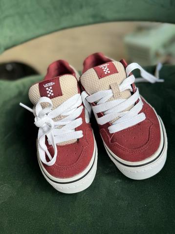 Vans - maat 32 beschikbaar voor biedingen