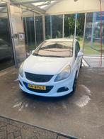 Opel Corsa D GSi 1.6 Turbo Wit 3D - projectauto, Auto's, Opel, Stof, Zwart, 4 cilinders, Wit