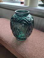 Mooie groene glazen vaas met patroon. Als nieuw., Huis en Inrichting, Woonaccessoires | Vazen, Ophalen of Verzenden, Minder dan 50 cm