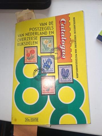 Postzegelcatalogus Nederland 1988 beschikbaar voor biedingen