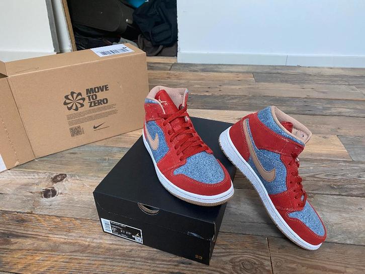 Nike Air Jordan 1 mid Denim - 42, Kleding | Heren, Schoenen, Nieuw, Sneakers of Gympen, Overige kleuren, Ophalen of Verzenden