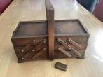 Vintage houten uitklapnaaidoos, Ophalen of Verzenden, Gebruikt, Overige typen