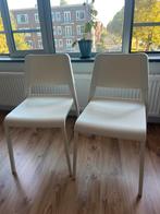 Twee witte stoelen, Huis en Inrichting, Stoelen, Kunststof, Gebruikt, Twee, Wit